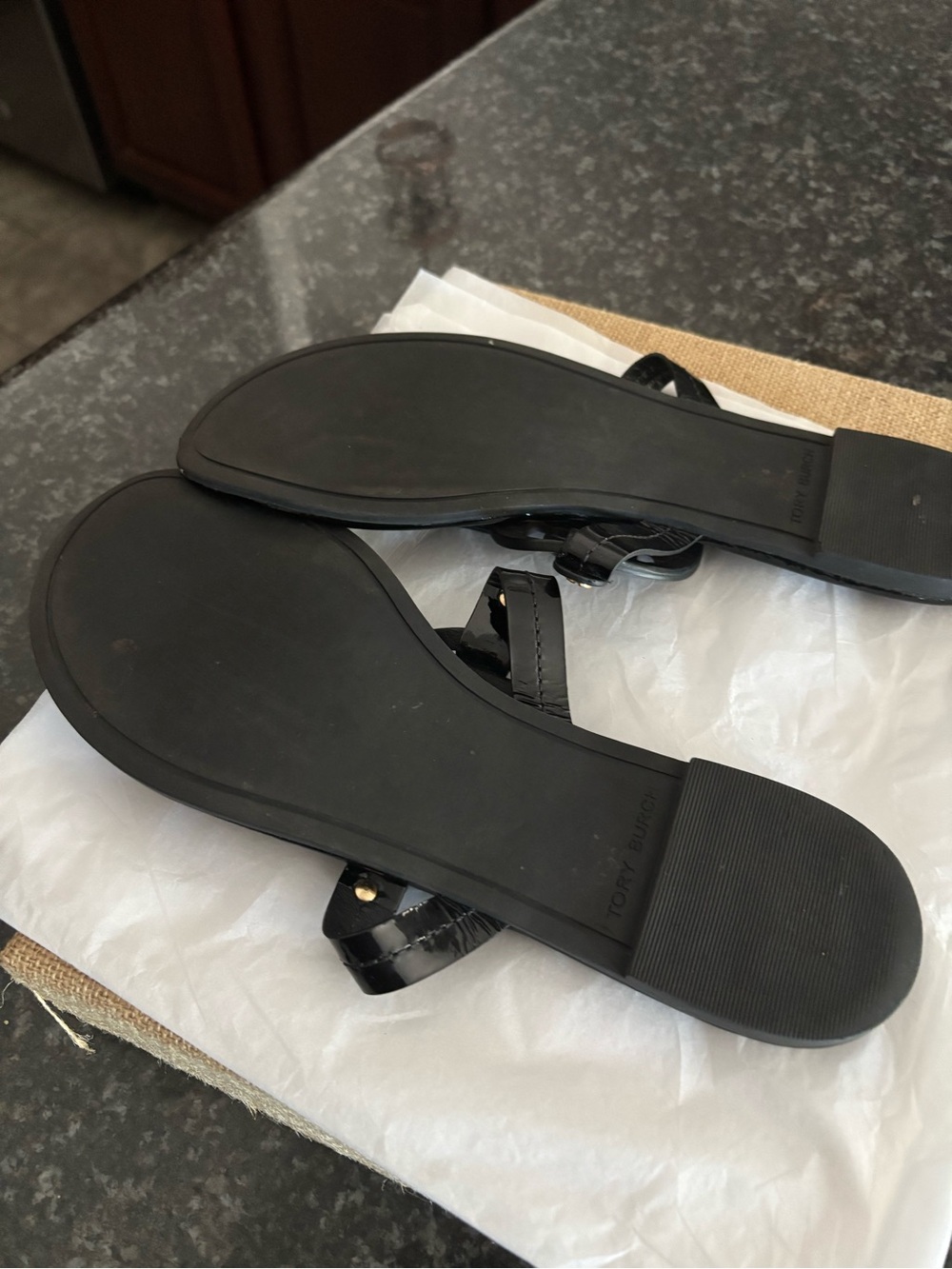 Worn once. Tory Burch Patent black leather sandals - Picture 9 of 9